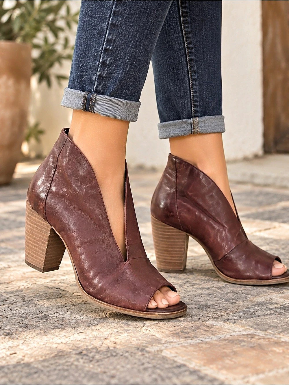 Lucky Brand Oxblood Brown Leather Peep Toe Cutout Ankle Booties Size 5